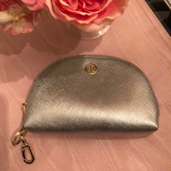 Tory Burch Handbags - Tory Burch Cosmetic Case